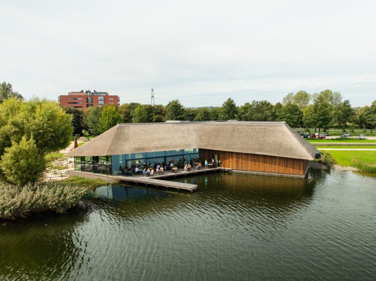 Vandaglas bv - Loetje Oegstgeest